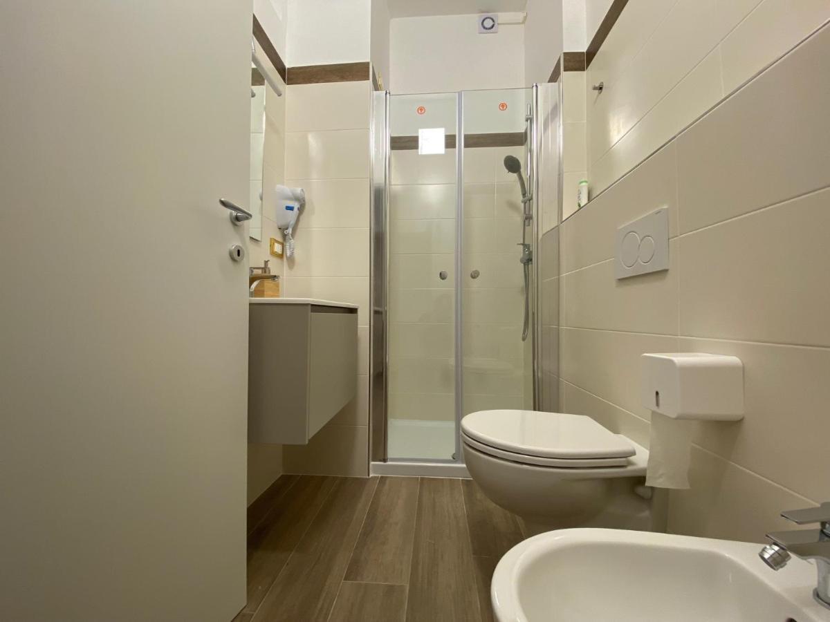 Double Room Private Bathroom
