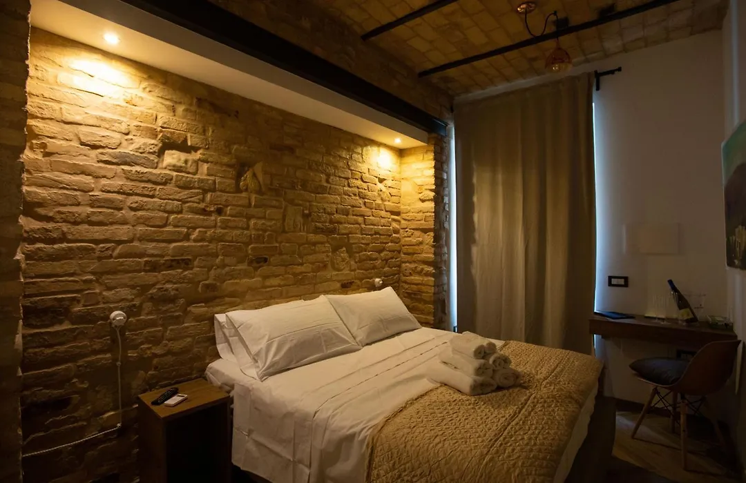 AL 54 Accommodation-1